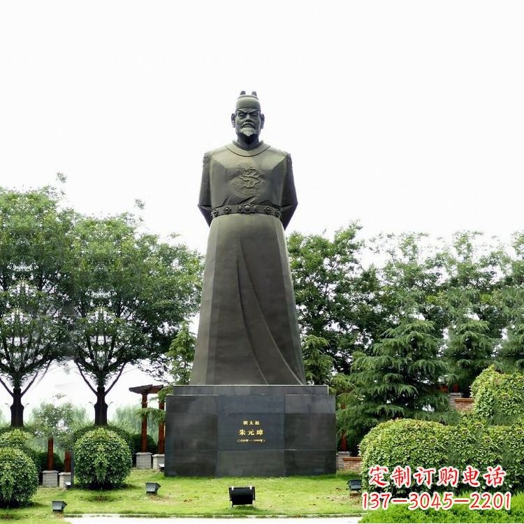 山西“洪武之治”明太祖石雕塑像