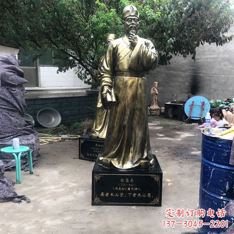 山西白居易仿铜雕像经典中国古代诗人的艺术再现