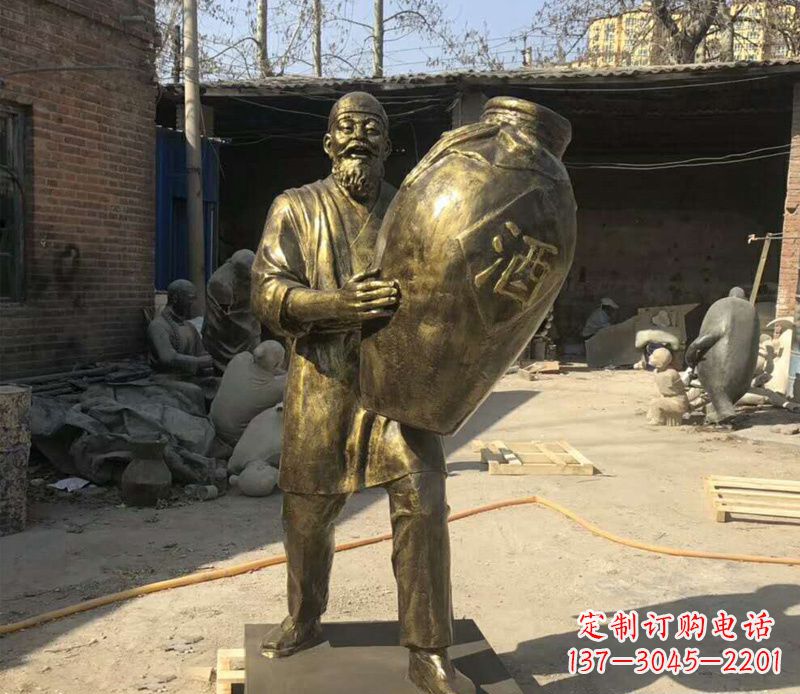 山西精美酒坛铜雕