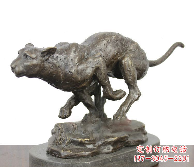 山西豹子动物铜雕