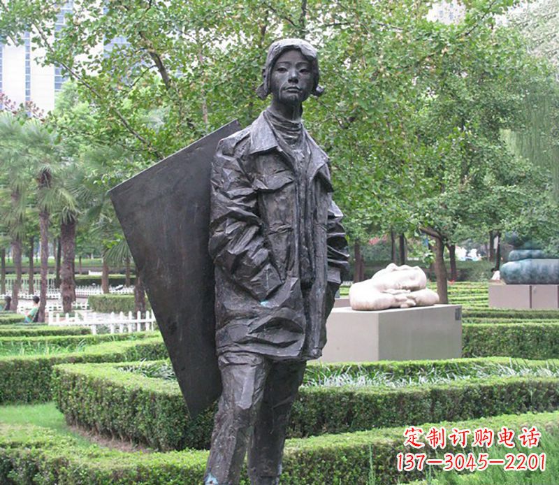 山西少女的坚强与美丽——铜雕少女公园人物
