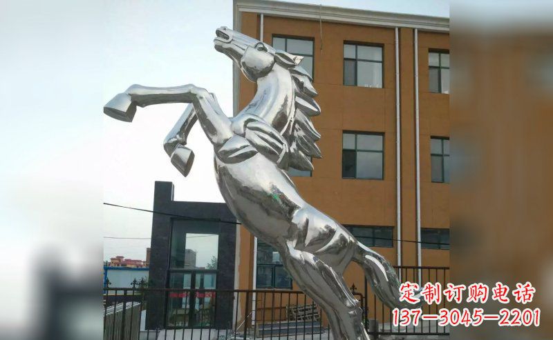 山西驰骋草原,唯美马雕