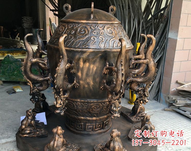 山西玻璃钢仿铜地动仪,中国古代仪器景观雕塑摆件