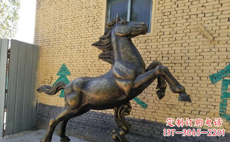 山西马雕塑玻璃钢仿铜创作的艺术