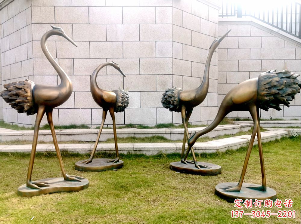 山西玻璃钢仿铜仙鹤雕塑以自然之美为灵感