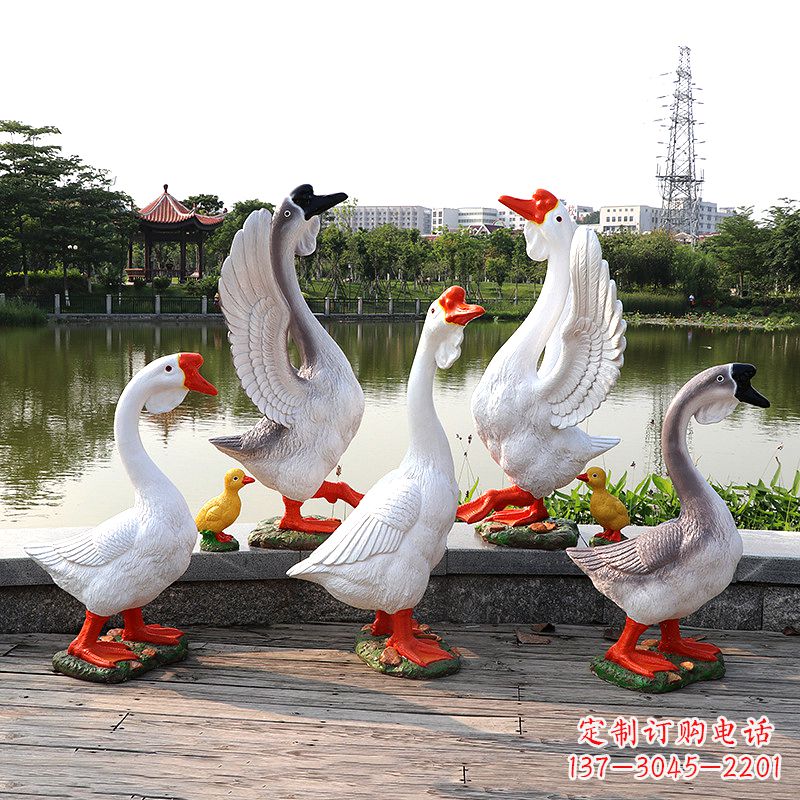 山西玻璃钢仿真大白鹅雕塑-公园园林水景动物摆件