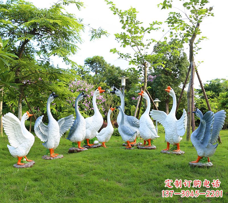 山西玻璃钢雕刻的精美鹅