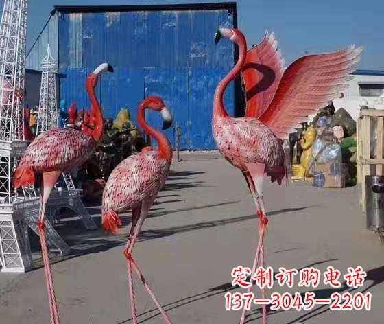 山西火烈鸟雕塑以玻璃钢创造精美的景观雕塑