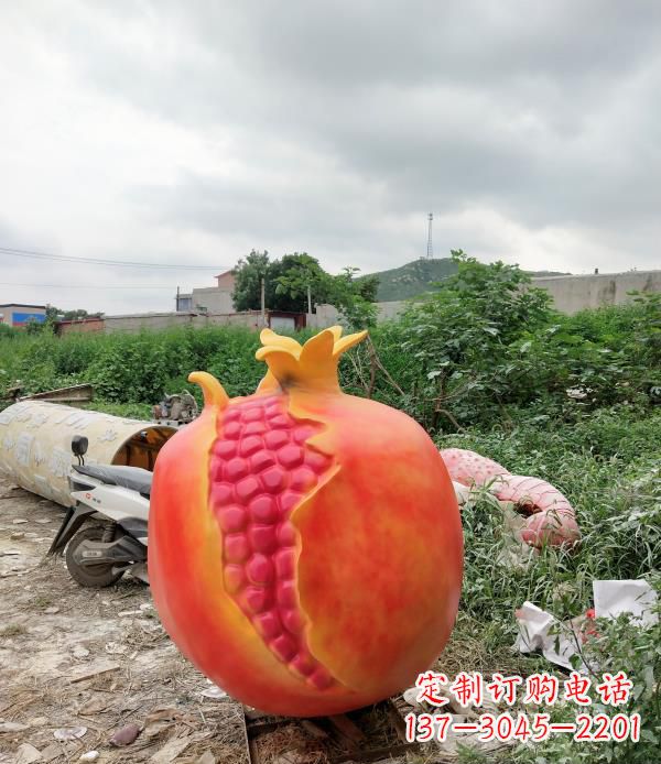 山西玻璃钢仿真石榴雕塑——精美的艺术品