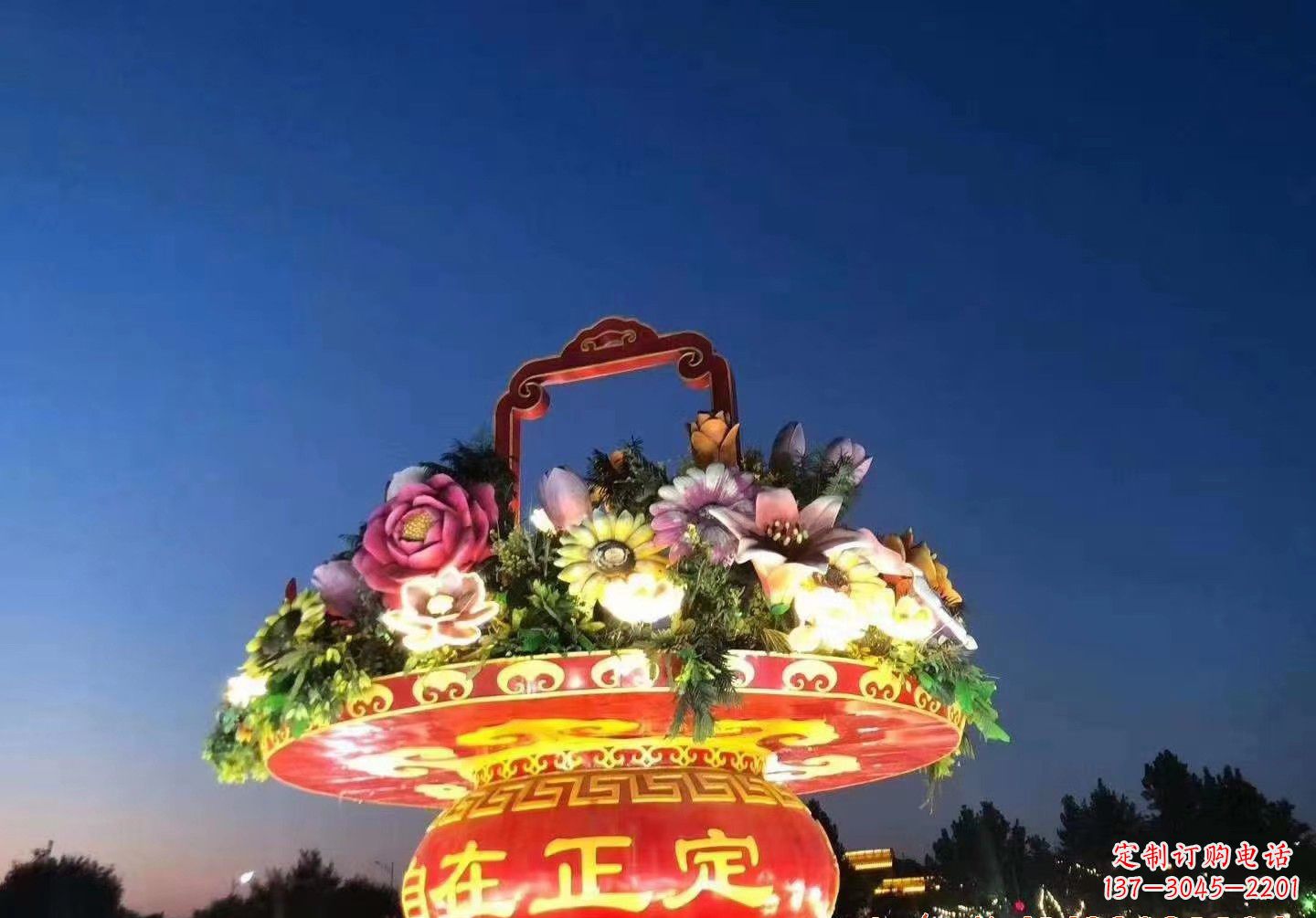 山西玻璃钢花篮景观雕塑