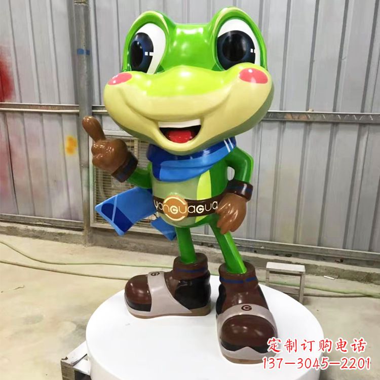山西玻璃钢青蛙雕塑——为商场儿童游乐场增添点缀