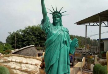 山西玻璃钢仿青铜自由女神像的雕塑