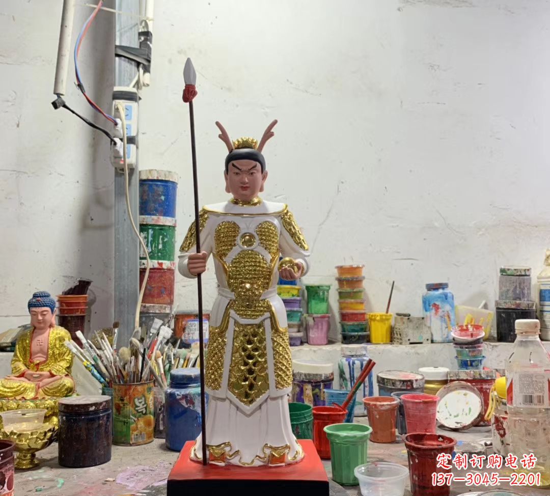 山西玻璃钢龙王三太子雕塑传承传统文化的艺术瑰宝