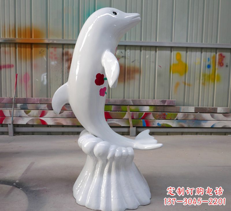山西海豚的魅力玻璃钢海豚雕塑