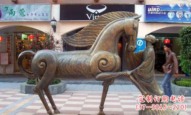 山西传承着传奇马雕塑