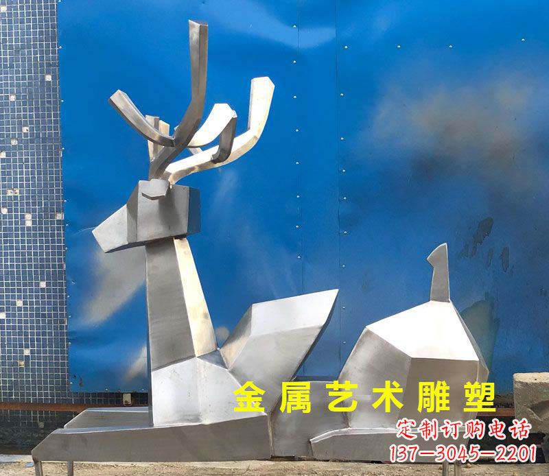 山西不锈钢别墅几何鹿雕塑——别出心裁的艺术灵感