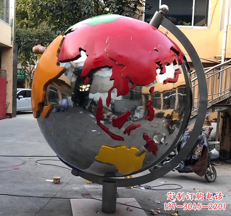 山西不锈钢彩绘地球仪雕塑