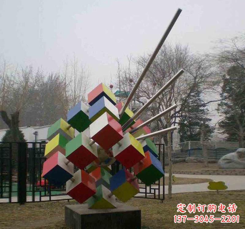山西不锈钢彩色魔方雕塑艺术与智慧的结合