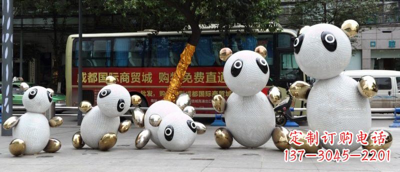 山西不锈钢熊猫雕塑——传承中国文化精髓