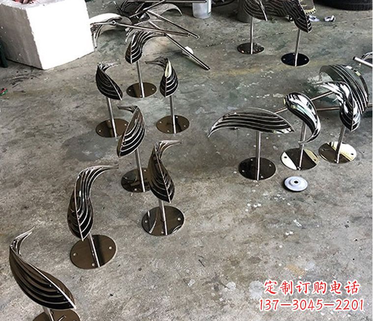 山西精美不锈钢动物雕塑