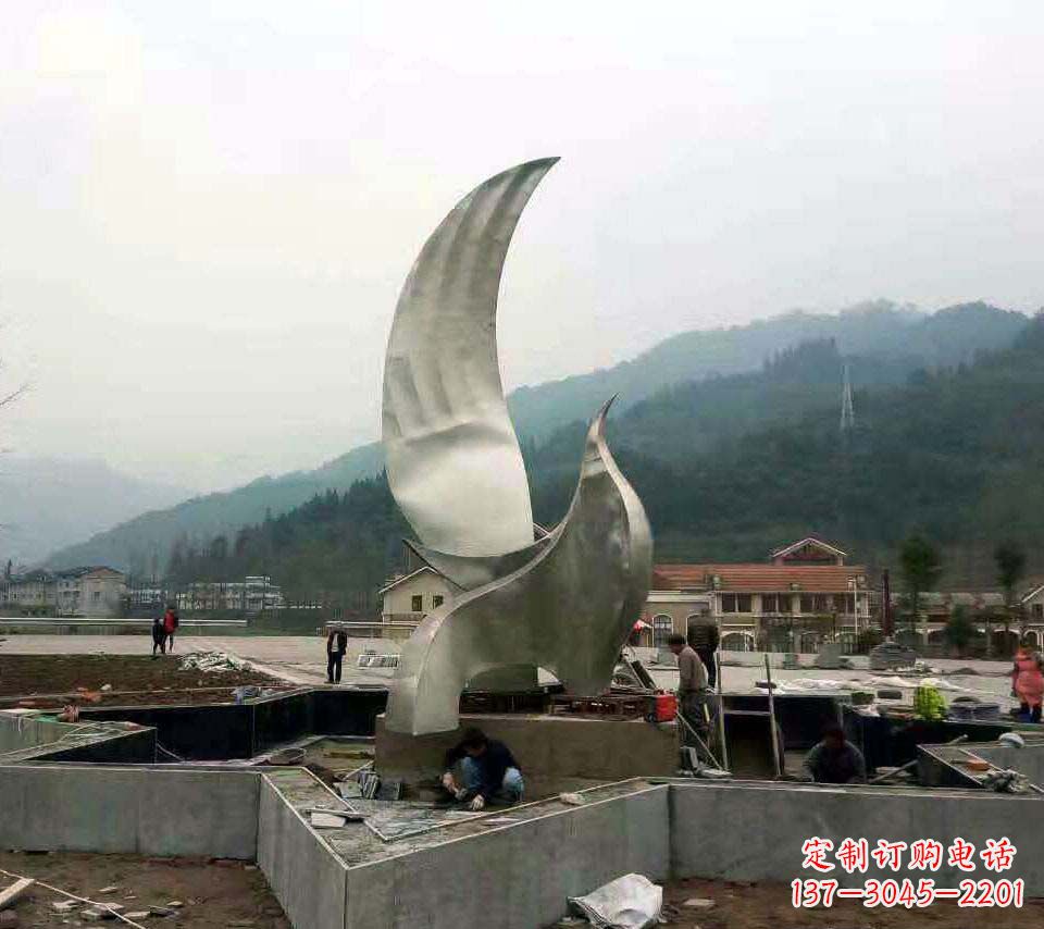 山西不锈钢鸽子雕塑——象征着和平与祥和