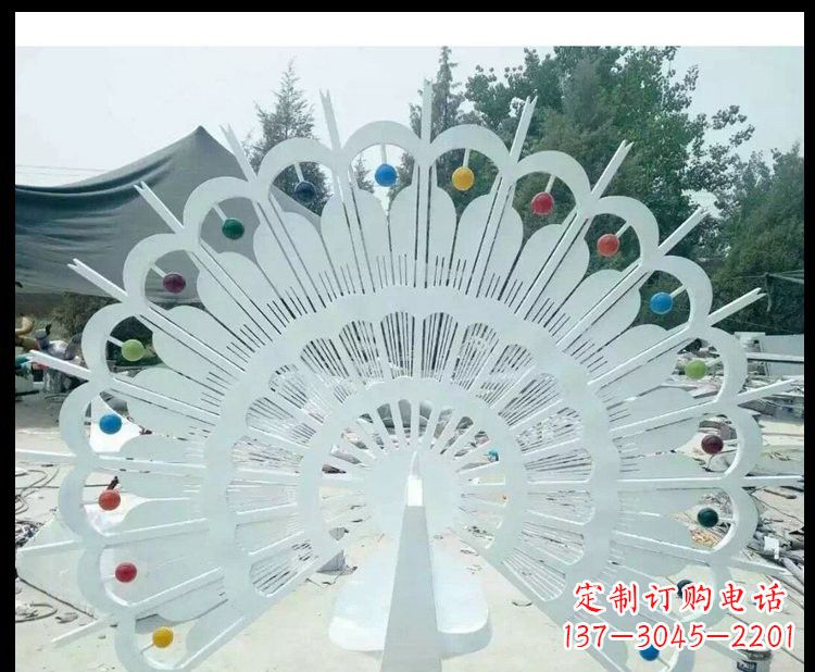 山西精美不锈钢孔雀雕塑