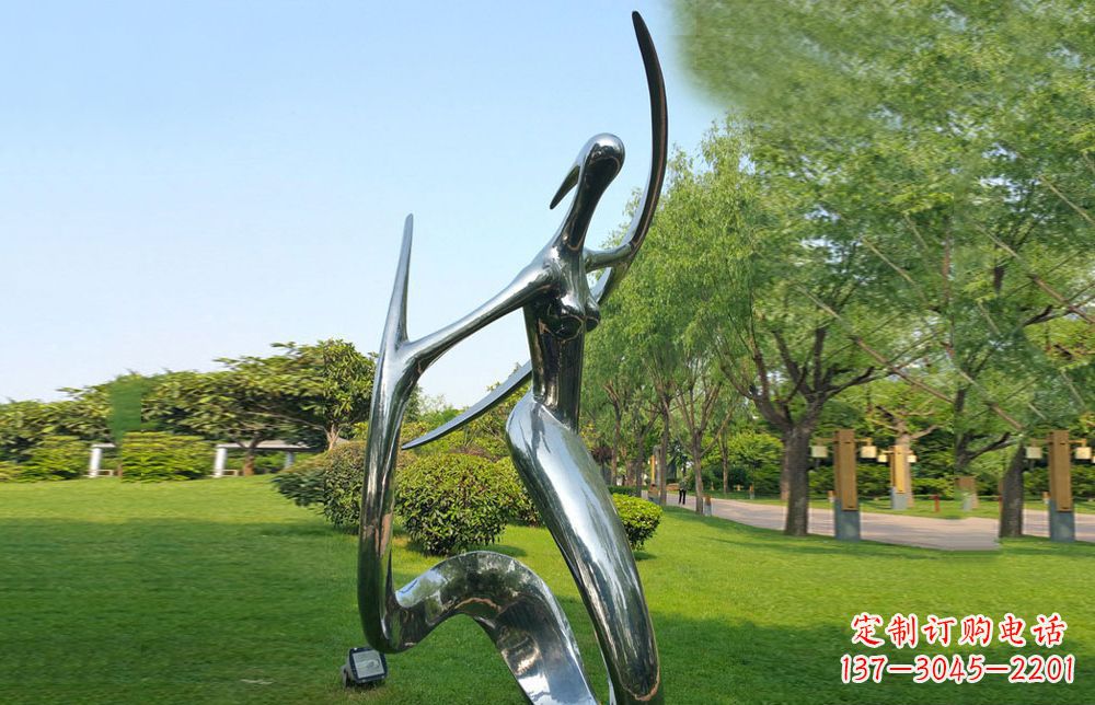 山西不锈钢抽象美女公园雕塑