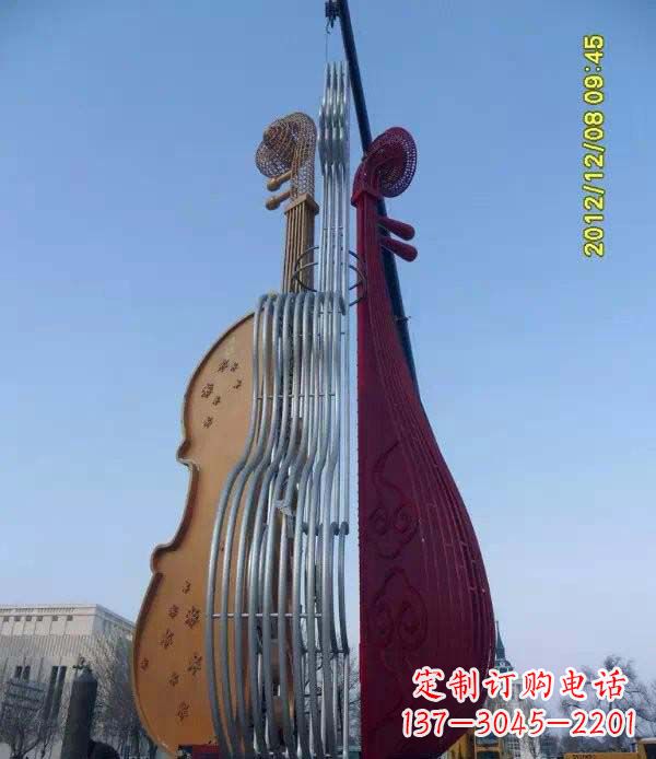 山西不锈钢琵琶雕塑演奏着灵魂之音