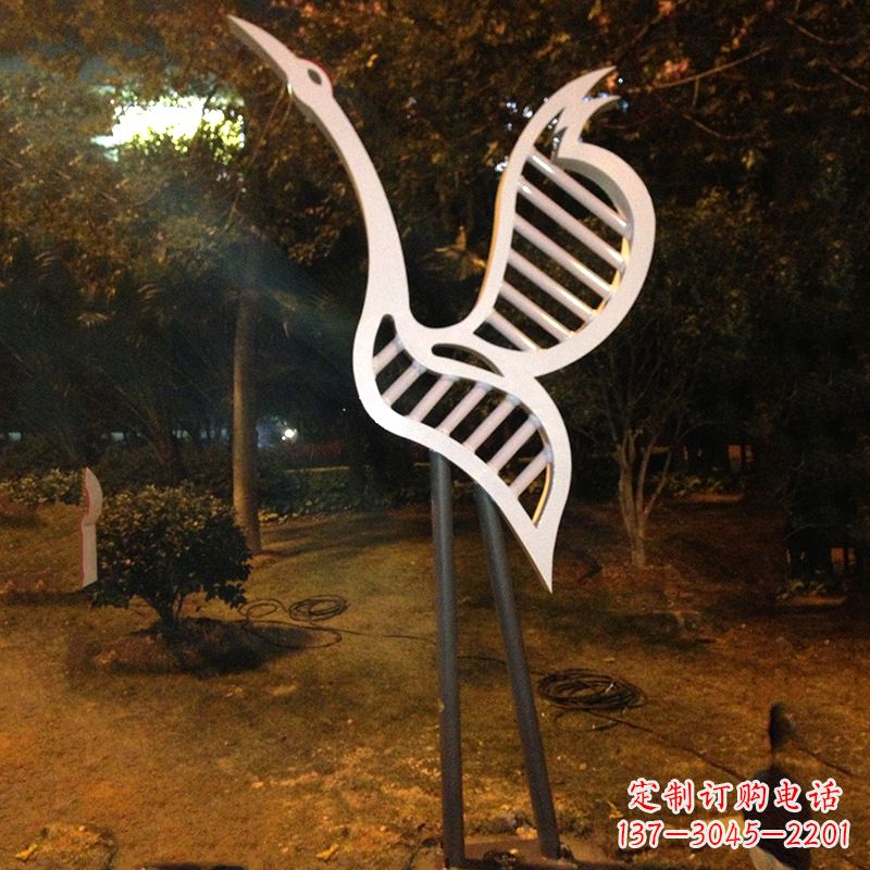 山西不锈钢抽象仙鹤灯光雕塑