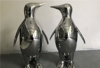 山西企鹅雕塑以不锈钢赋予生命