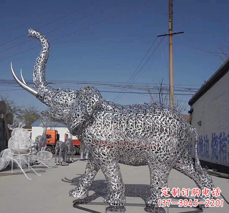 山西不锈钢大象雕塑象征力量与美丽