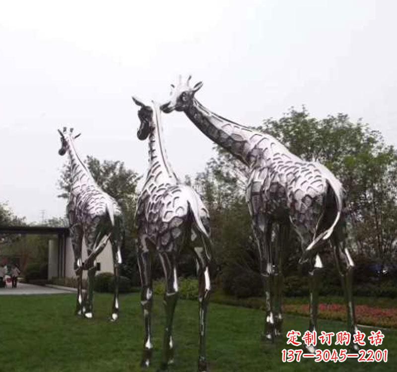 山西精美的不锈钢大型长颈鹿雕塑