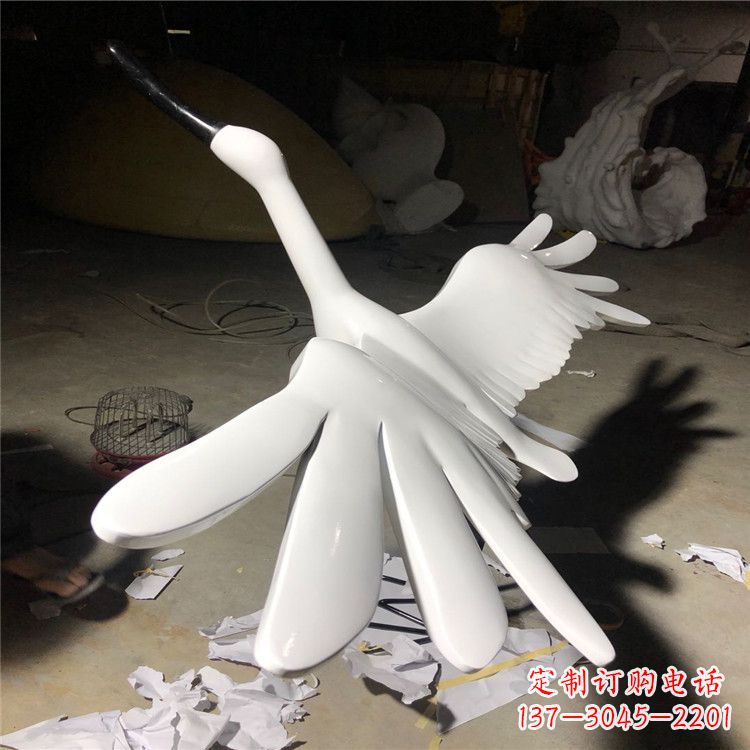 山西精致的不锈钢丹顶鹤雕塑