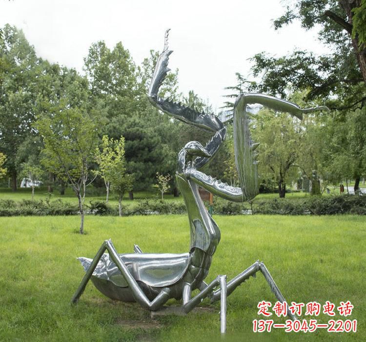 山西不锈钢螳螂雕塑精雕细琢的艺术瑰宝