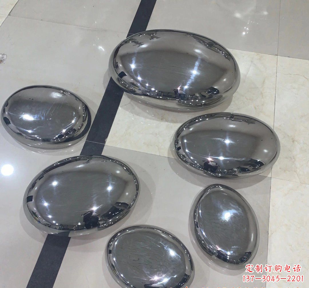 山西不锈钢鹅卵石景观雕塑
