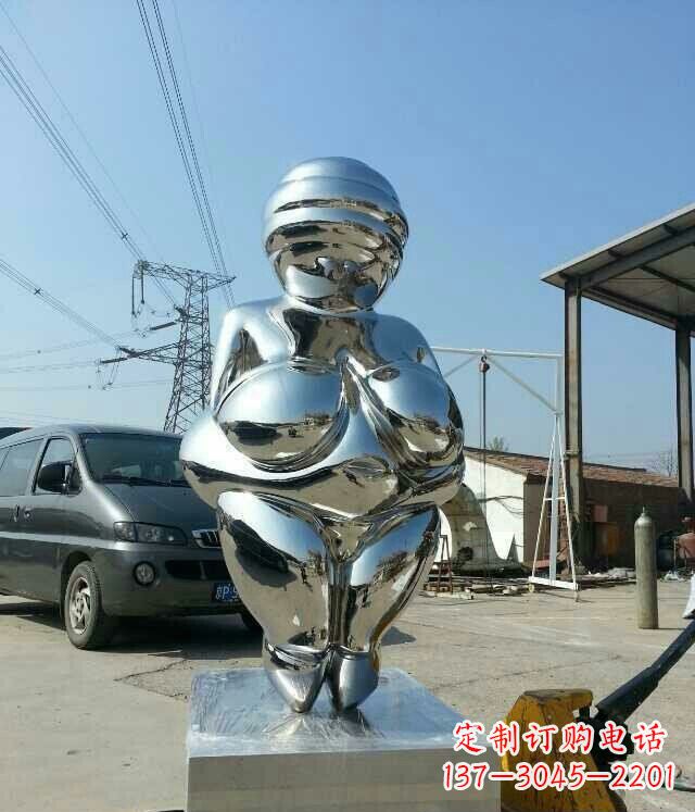 山西不锈钢公园抽象女人人物雕塑