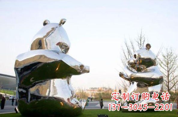 山西不锈钢熊猫雕塑传递友谊与和平