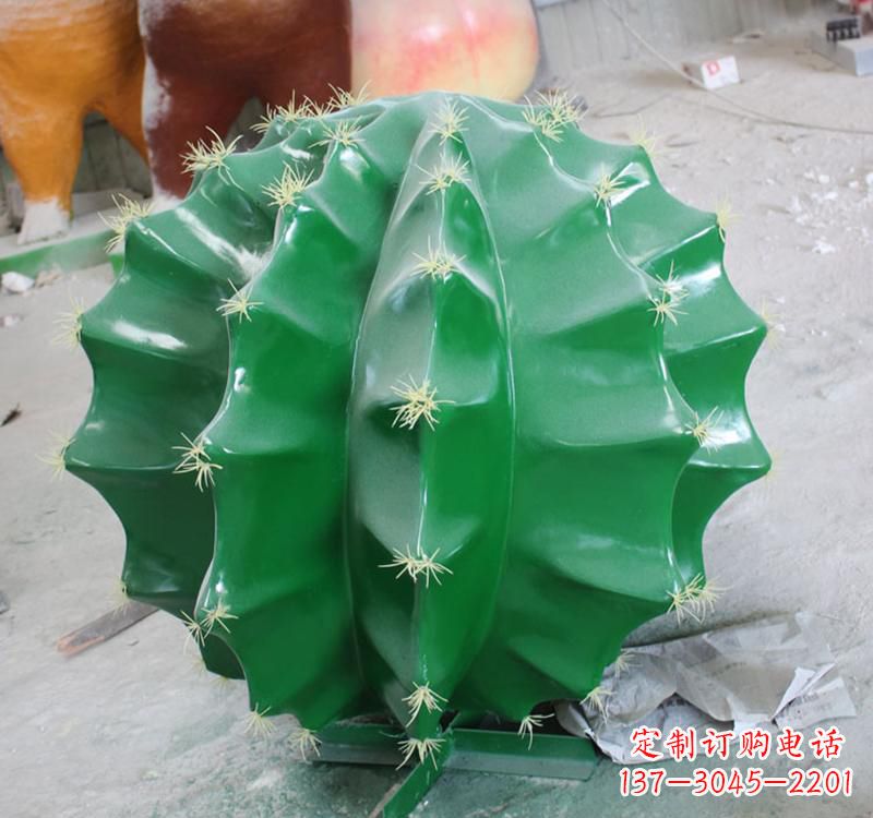 山西不锈钢仙人掌雕塑给公园景观增添灵动之美