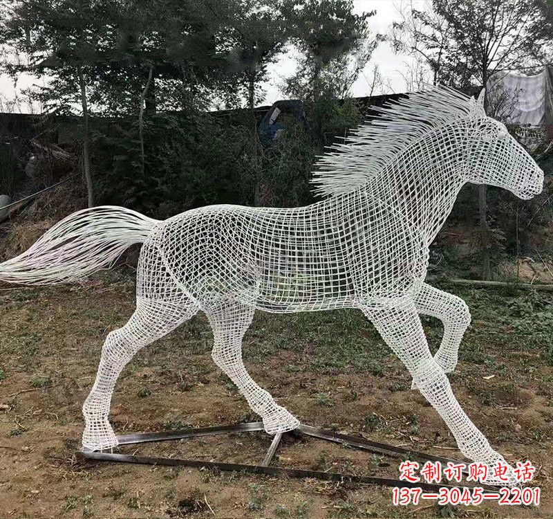 山西不锈钢公园镂空奔马雕塑——给城市带来动感