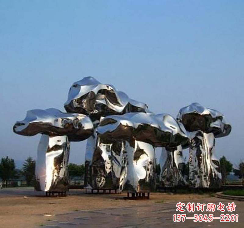 山西不锈钢镜面蘑菇雕塑精致灵动的美学