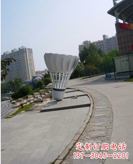 山西羽毛球雕塑一座展现精神风貌的艺术精品