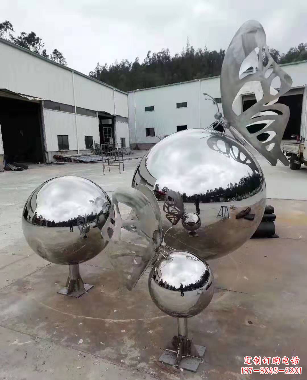 山西不锈钢蝴蝶雕塑美丽而迷人