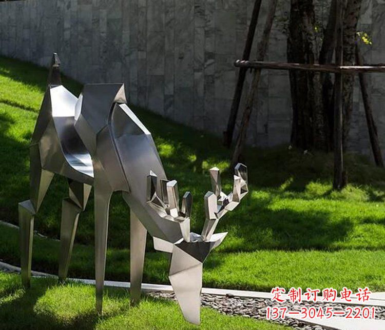 山西不锈钢几何动物雕塑——点缀鹿公园美景