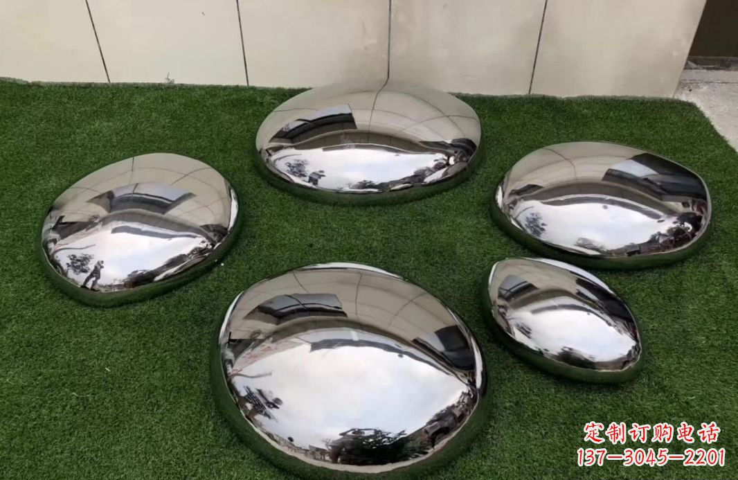 山西精致灵动的不锈钢鹅卵石雕塑