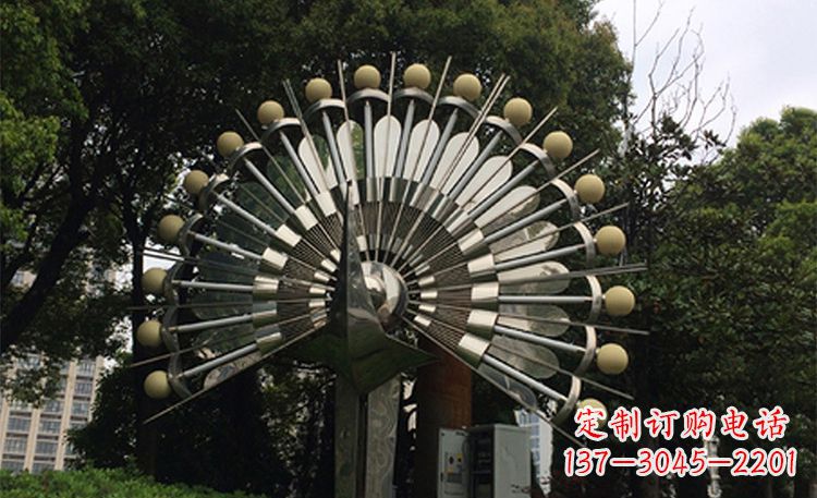 山西美丽的不锈钢孔雀雕塑