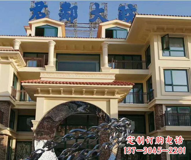 山西不锈钢鲤鱼跃龙门雕塑——传承中国传统文化