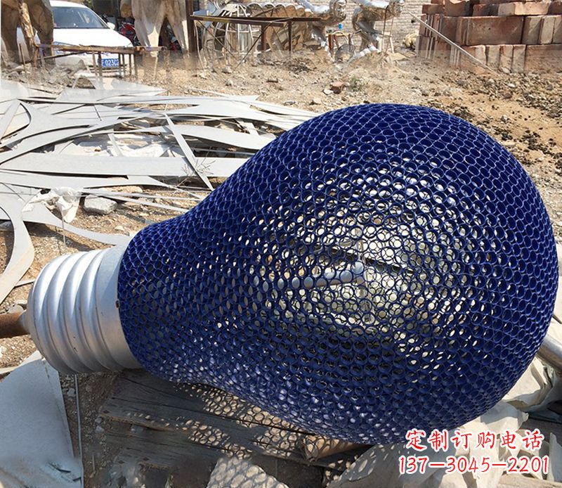 山西不锈钢镂空灯泡雕塑精美灯光装置