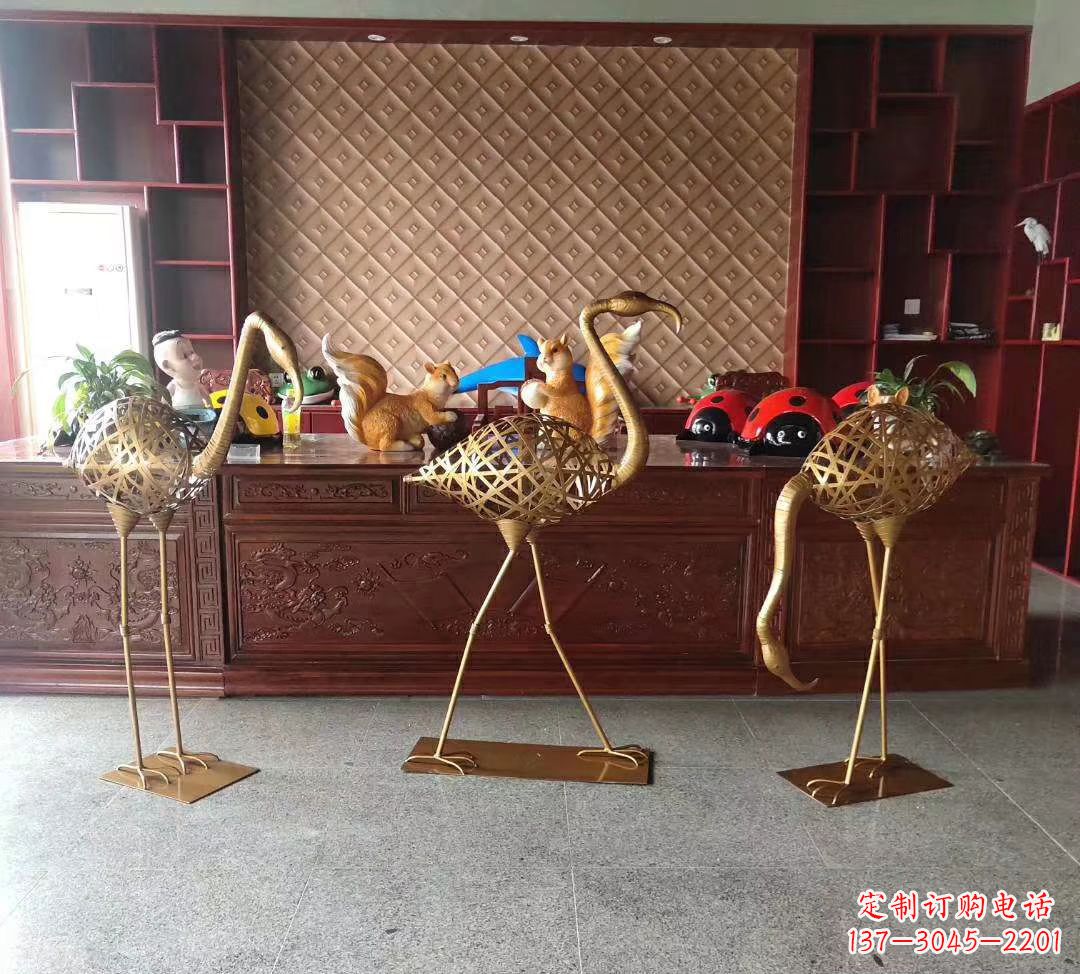 山西不锈钢镂空火烈鸟雕塑