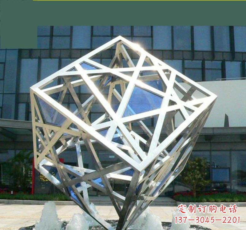 山西不锈钢镂空魔方雕塑艺术与智慧的完美结合