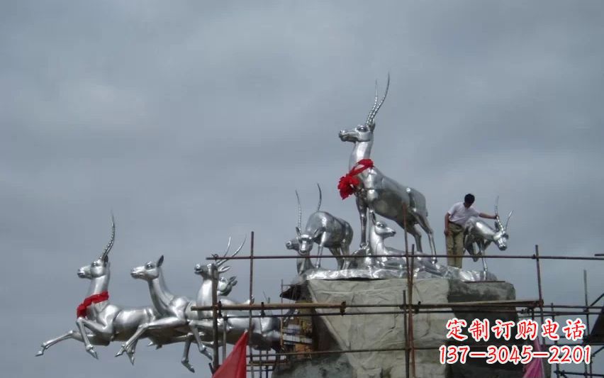 山西不锈钢动物雕塑——美丽宁静的自然之美
